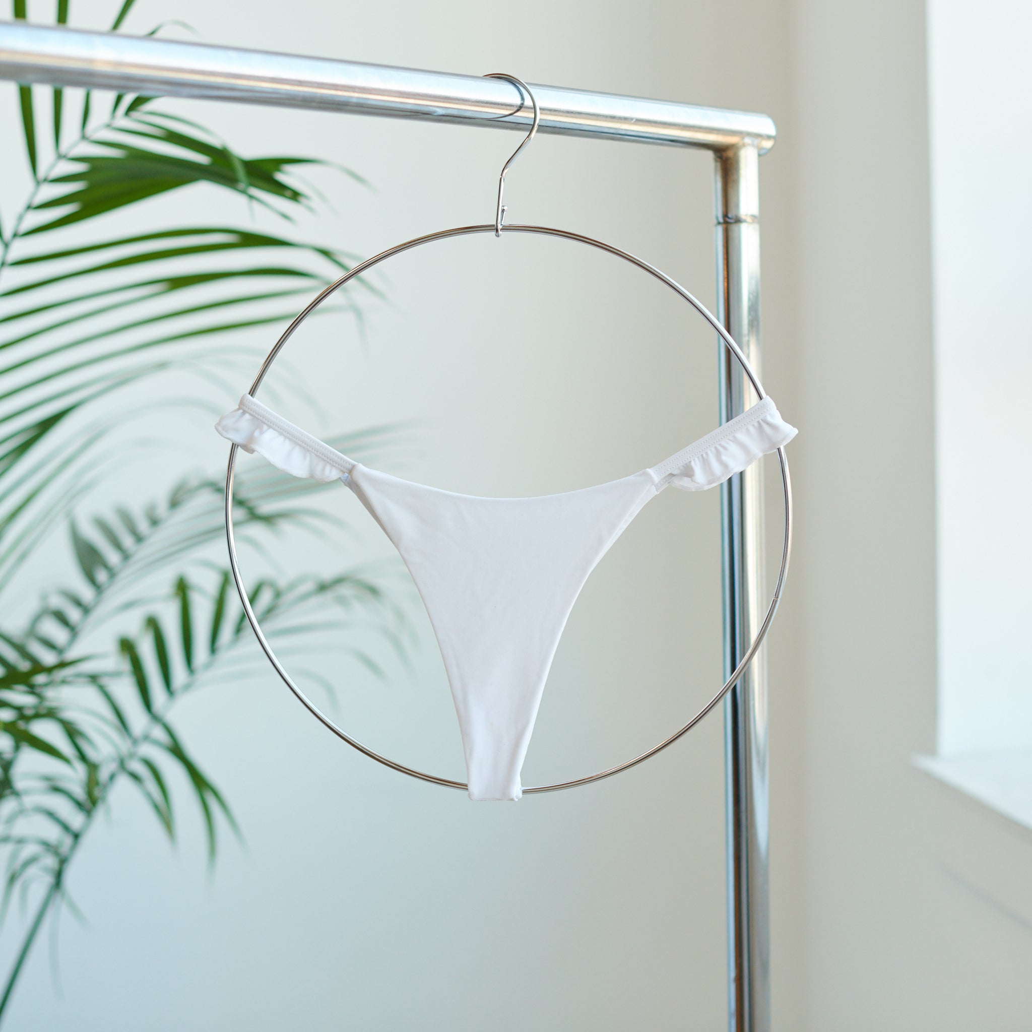 THE LILAH RUFFLE BIKINI SWIM BOTTOM / COCONUT WHITE