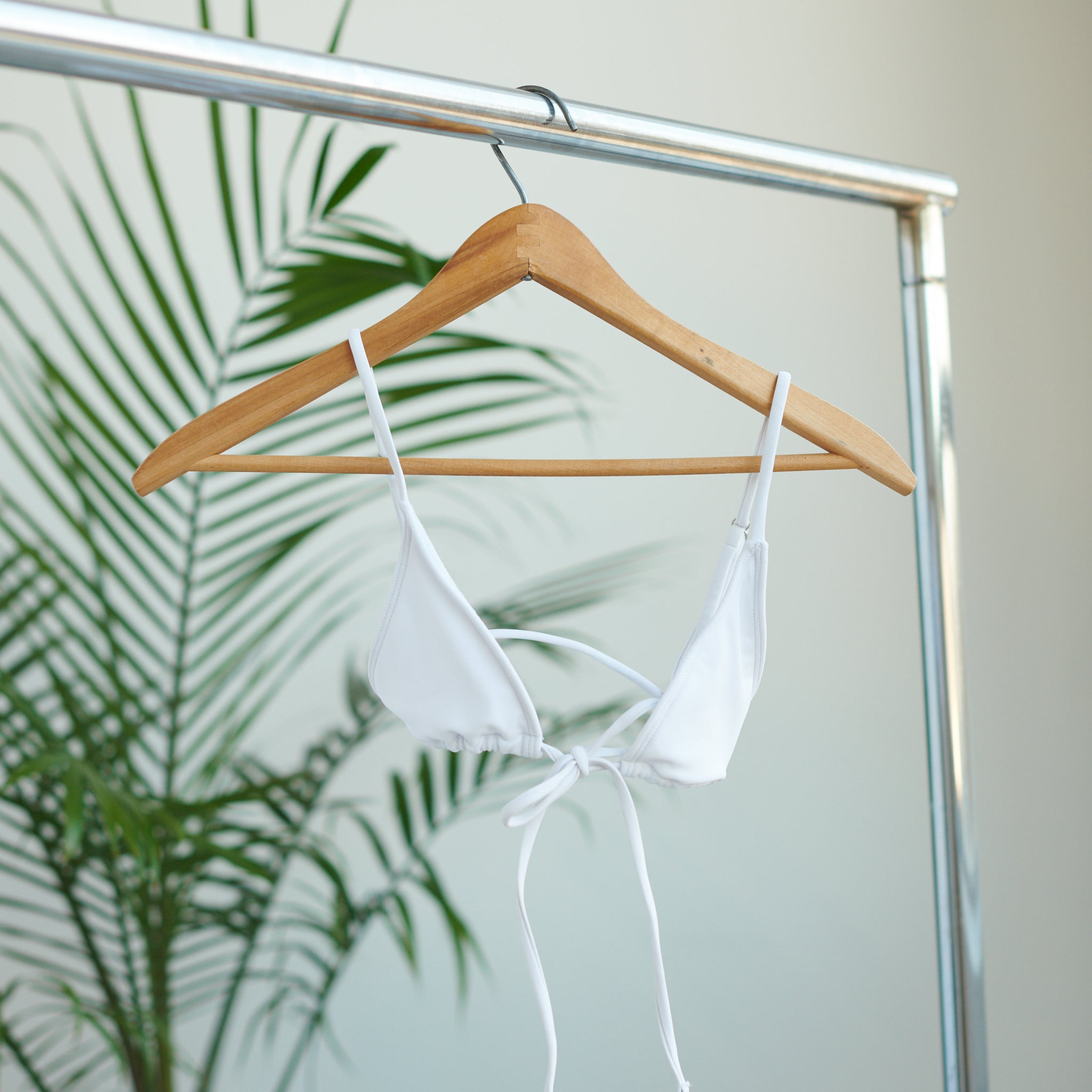 THE BROOKLYN STRING BIKINI SWIM TOP / COCONUT WHITE
