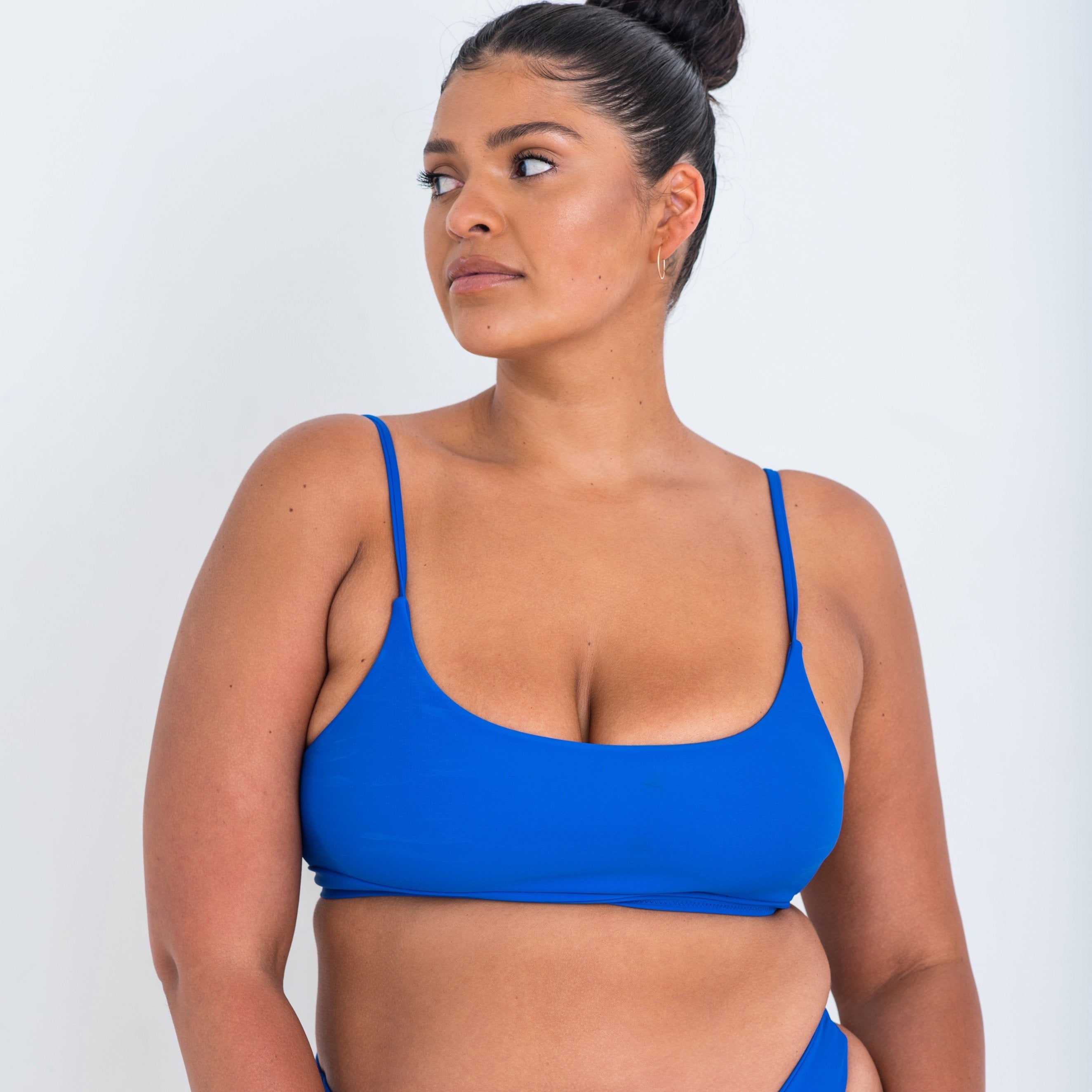 THE BEV TOP / COBALT